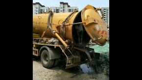 南昌工地抽淤泥现场